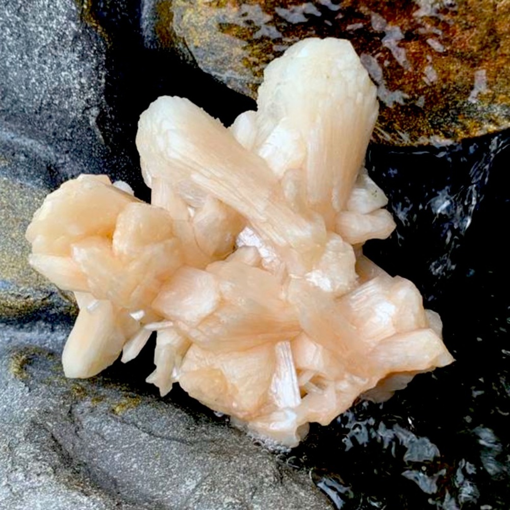 SOLD- Stilbite heart, I love you crystal, 4 x 3 x 3 inch